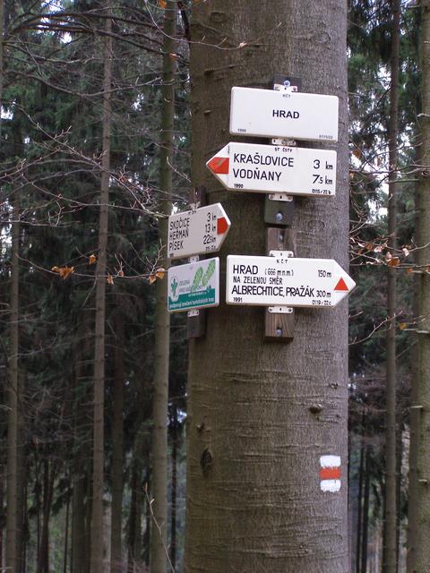 Rozcestník na Hradě